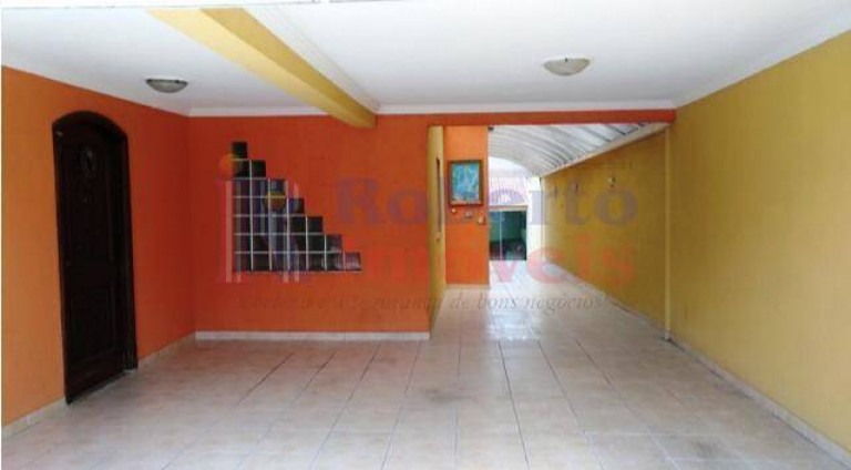 Imagem Casa com 3 Quartos à Venda, 500 m² em Novo Mundo - Curitiba Imagem Casa com 3 Quartos à Venda, 500 m² em Novo Mundo - Curitiba
