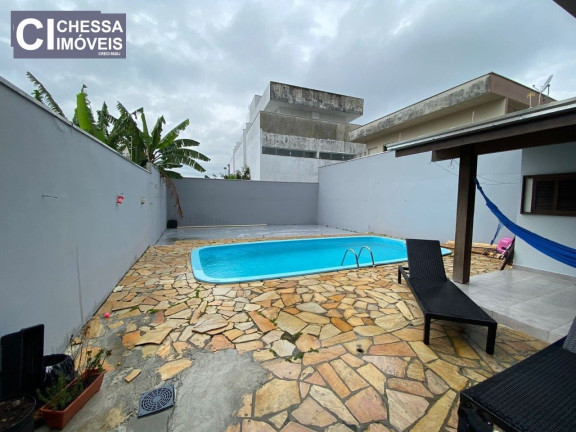 Imagem Casa com 4 Quartos à Venda, 231 m² em São João - Itajaí Imagem Casa com 4 Quartos à Venda, 231 m² em São João - Itajaí
