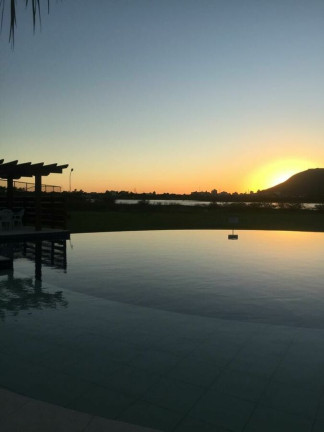 Imagem Casa de Condomínio com 3 Quartos à Venda, 238 m² em Osório - Osório
