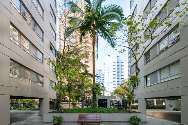 Imagem Apartamento com 3 Quartos à Venda, 121 m² em Moema - São Paulo Imagem Apartamento com 3 Quartos à Venda, 121 m² em Moema - São Paulo