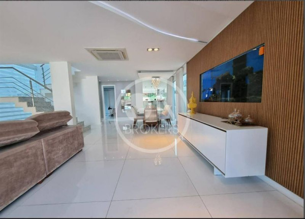 Imagem Casa com 4 Quartos à Venda, 390 m² em Vargem Grande - Rio De Janeiro