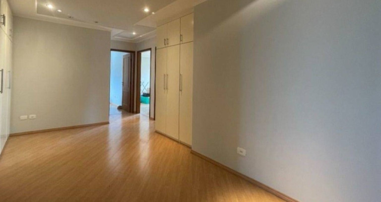 Imagem Casa com 8 Quartos à Venda, 600 m² em Vila Santista - Atibaia Imagem Casa com 8 Quartos à Venda, 600 m² em Vila Santista - Atibaia