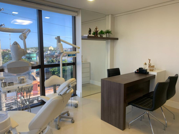 Imagem Sala Comercial à Venda, 49 m² em Centro - Torres Imagem Sala Comercial à Venda, 49 m² em Centro - Torres