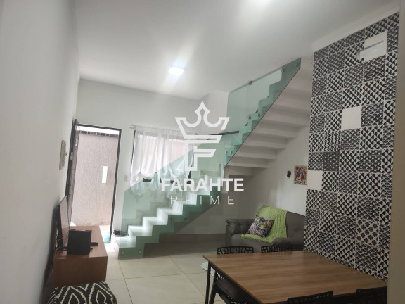 Casa com 2 Quartos à Venda, 54 m² em Maracanã - Praia Grande