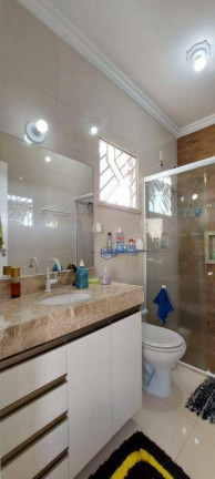 Imagem Casa com 3 Quartos à Venda, 123 m² em Jardim Das Oliveiras - Fortaleza
