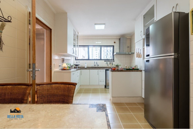 Imagem Apartamento com 4 Quartos à Venda,  em Moema - São Paulo
