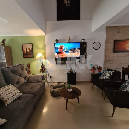 Imagem Casa com 4 Quartos à Venda, 167 m² em Hípica - Porto Alegre Imagem Casa com 4 Quartos à Venda, 167 m² em Hípica - Porto Alegre