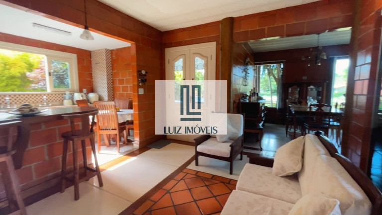 Imagem Casa com 3 Quartos à Venda, 2.290 m² em Parque Salutaris - Paraíba Do Sul Imagem Casa com 3 Quartos à Venda, 2.290 m² em Parque Salutaris - Paraíba Do Sul