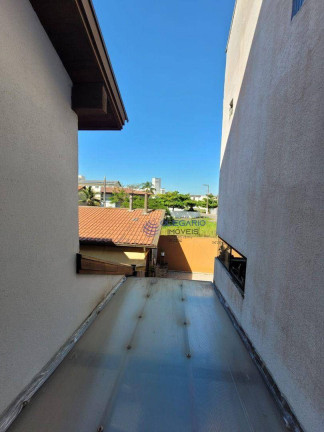 Imagem Sobrado com 3 Quartos à Venda, 292 m² em Centro - Penha Imagem Sobrado com 3 Quartos à Venda, 292 m² em Centro - Penha