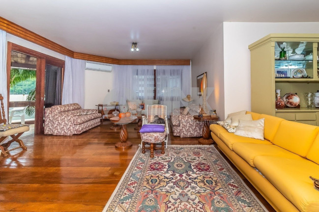 Imagem Apartamento com 4 Quartos à Venda, 204 m² em Bela Vista - Porto Alegre Imagem Apartamento com 4 Quartos à Venda, 204 m² em Bela Vista - Porto Alegre