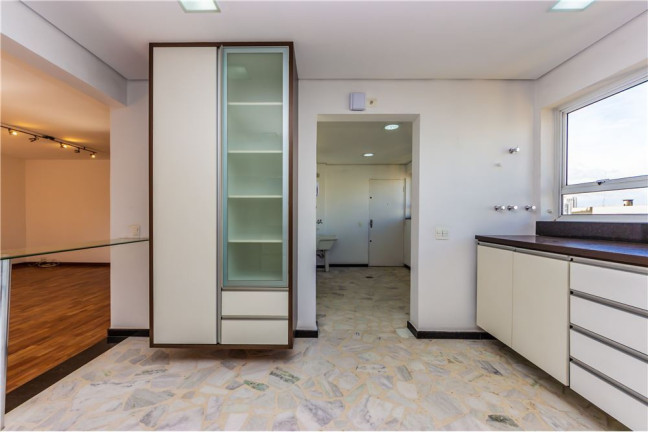 Imagem Imóvel com 3 Quartos à Venda, em Jardim Paulista - São Paulo Imagem Imóvel com 3 Quartos à Venda, em Jardim Paulista - São Paulo