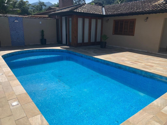 Imagem Casa com 5 Quartos à Venda, 190 m² em Horto - Ubatuba