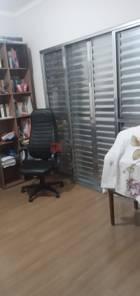 Imagem Sobrado com 4 Quartos à Venda, 283 m² em Santa Maria - Osasco