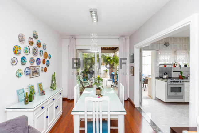 Imagem Casa com 3 Quartos à Venda, 187 m² em Campo Belo - São Paulo Imagem Casa com 3 Quartos à Venda, 187 m² em Campo Belo - São Paulo