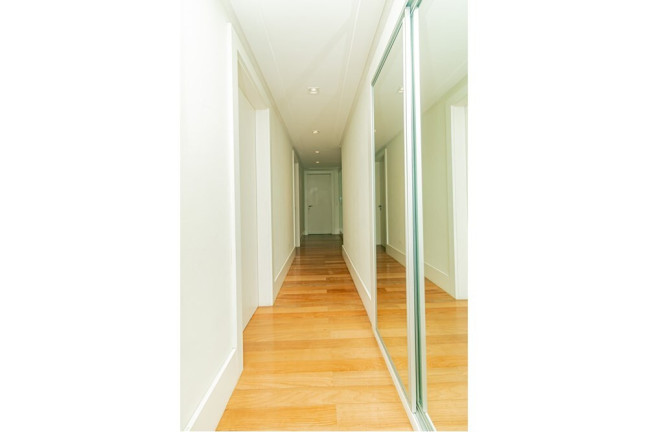 Imagem Apartamento com 3 Quartos à Venda, 275 m² em Rio Branco - Porto Alegre Imagem Apartamento com 3 Quartos à Venda, 275 m² em Rio Branco - Porto Alegre