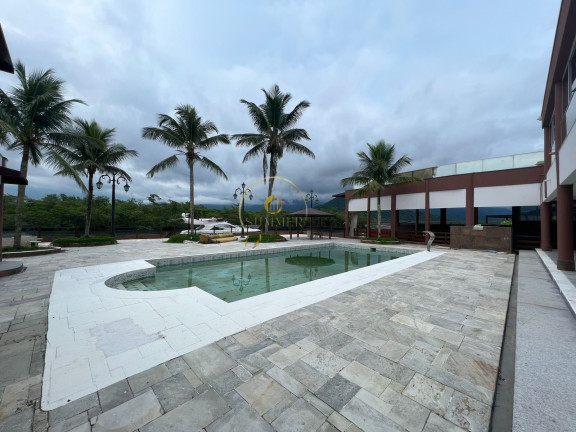 Casa com 8 Quartos à Venda, 700 m² em Guarujá