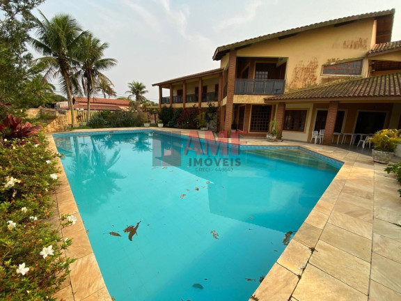 Sobrado com 7 Quartos à Venda, 438 m² em Grandesp - Itanhaém