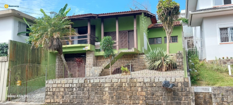 Imagem Casa com 3 Quartos à Venda, 360 m² em Pantanal - Florianópolis