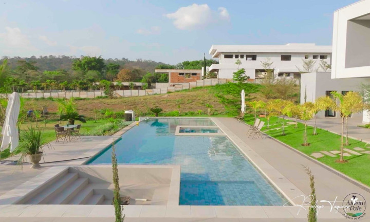 Imagem Casa de Condomínio com 4 Quartos à Venda, 500 m² em Residencial Aldeia Do Vale - Goiânia
