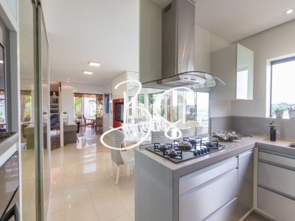 Imagem Casa com 3 Quartos à Venda, 347 m² em Vale Das Colinas - Gramado