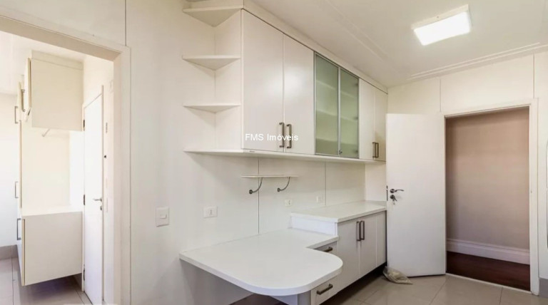 Imagem Imóvel com 3 Quartos à Venda, 230 m² em Moema - São Paulo