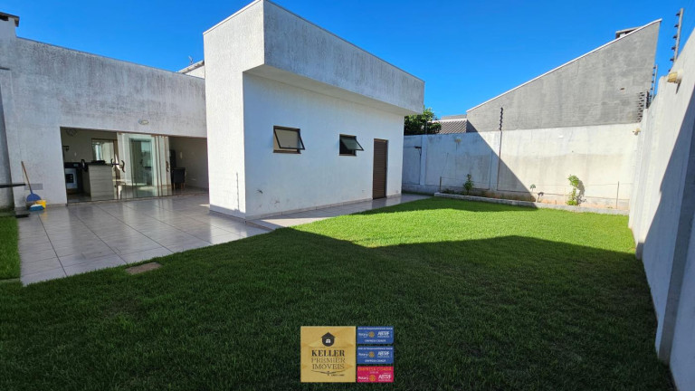 Imagem Casa com 3 Quartos à Venda, 190 m² em Jardim Eliza Ii - Foz Do Iguaçu Imagem Casa com 3 Quartos à Venda, 190 m² em Jardim Eliza Ii - Foz Do Iguaçu