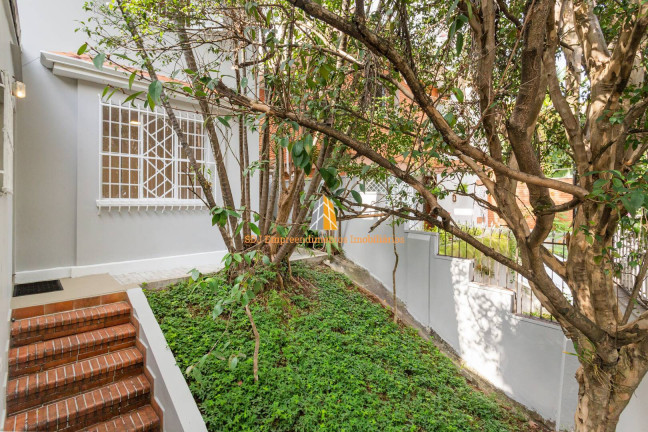 Imagem Sobrado com 6 Quartos à Venda, 190 m² em Pacaembu - São Paulo