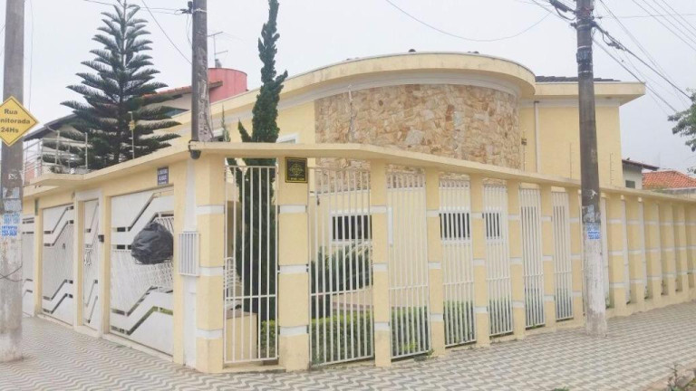Sobrado com 4 Quartos à Venda, 375 m² em Jardim Realce - Suzano