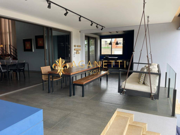 Imagem Casa com 4 Quartos à Venda, 509 m² em Belo Horizonte