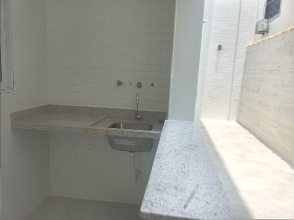 Imagem Casa com 2 Quartos à Venda, 110 m² em Embaré - Santos