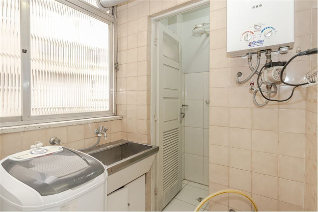 Imagem Apartamento com 3 Quartos à Venda, 95 m² em Centro Histórico - Porto Alegre Imagem Apartamento com 3 Quartos à Venda, 95 m² em Centro Histórico - Porto Alegre