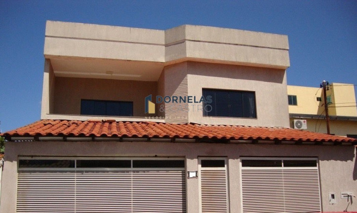 Casa com 4 Quartos à Venda, 280 m² em Riacho Fundo I - Brasília
