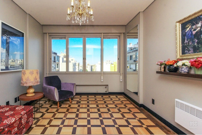 Imagem Apartamento com 4 Quartos à Venda, 221 m² em Independência - Porto Alegre Imagem Apartamento com 4 Quartos à Venda, 221 m² em Independência - Porto Alegre