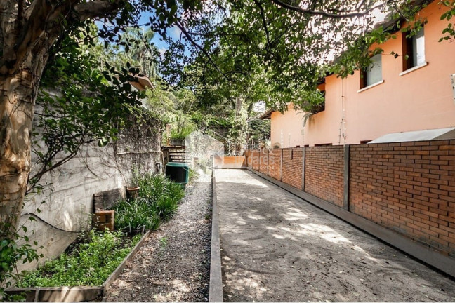 Imagem Casa com 4 Quartos à Venda, 490 m² em Cidade Jardim - São Paulo Imagem Casa com 4 Quartos à Venda, 490 m² em Cidade Jardim - São Paulo