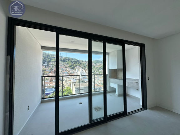 Imagem Apartamento com 3 Quartos à Venda, 117 m² em Centro - Florianópolis Imagem Apartamento com 3 Quartos à Venda, 117 m² em Centro - Florianópolis