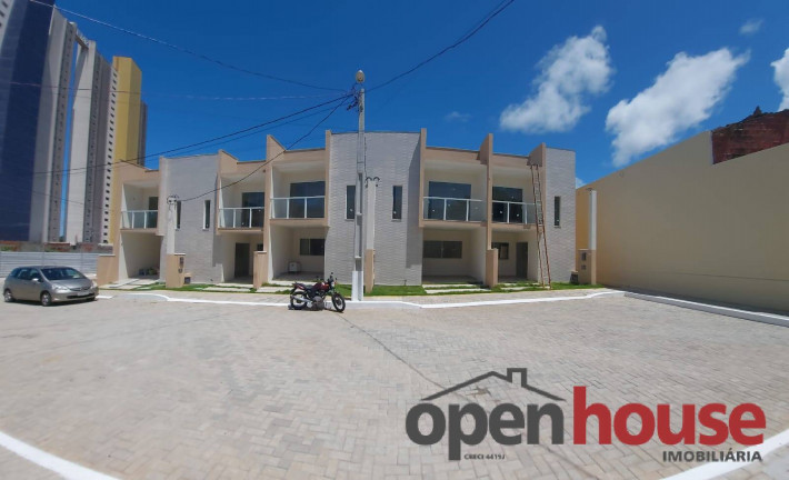 Imagem Casa com 3 Quartos à Venda, 97 m² em Ponta Negra - Natal