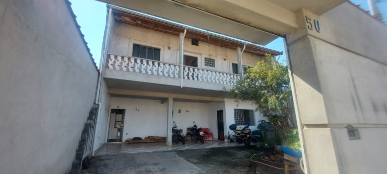 Casa com 4 Quartos à Venda, 260 m² em Jardim Novo Horizonte - Lorena