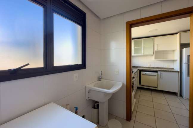 Imagem Imóvel com 3 Quartos à Venda, em Petrópolis - Porto Alegre Imagem Imóvel com 3 Quartos à Venda, em Petrópolis - Porto Alegre