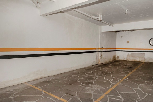 Imagem Imóvel com 2 Quartos à Venda, 79 m² em Petrópolis - Porto Alegre Imagem Imóvel com 2 Quartos à Venda, 79 m² em Petrópolis - Porto Alegre