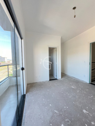 Imagem Casa com 3 Quartos à Venda, em Vila Nova - Joinville Imagem Casa com 3 Quartos à Venda, em Vila Nova - Joinville