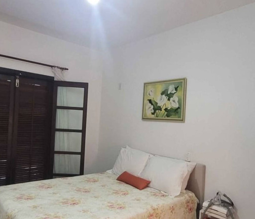 Imagem Casa à Venda, em São Paulo Imagem Casa à Venda, em São Paulo