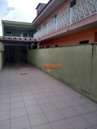 Imagem Sobrado com 6 Quartos à Venda, 250 m² em Jardim Presidente Dutra - Guarulhos Imagem Sobrado com 6 Quartos à Venda, 250 m² em Jardim Presidente Dutra - Guarulhos