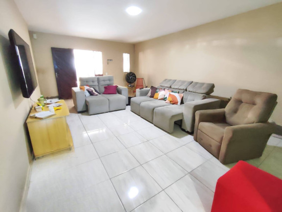 Imagem Casa com 3 Quartos à Venda, 135 m² em Bom Pastor - Natal