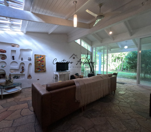 Imagem Casa com 6 Quartos à Venda, 300 m² em Maresias - São Sebastião Imagem Casa com 6 Quartos à Venda, 300 m² em Maresias - São Sebastião
