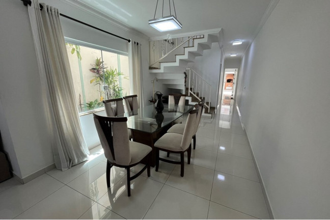 Casa com 3 Quartos à Venda, 208 m² em água Rasa - São Paulo