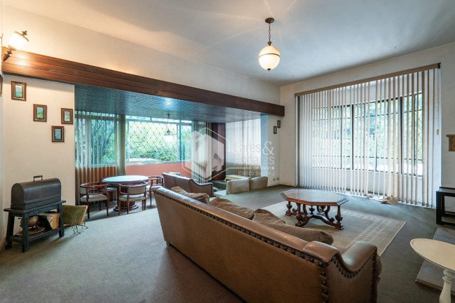 Casa com 4 Quartos à Venda, 330 m² em Lapa - São Paulo