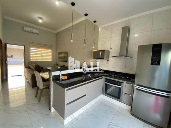 Casa com 3 Quartos à Venda, 104 m² em Centro - Bady Bassitt