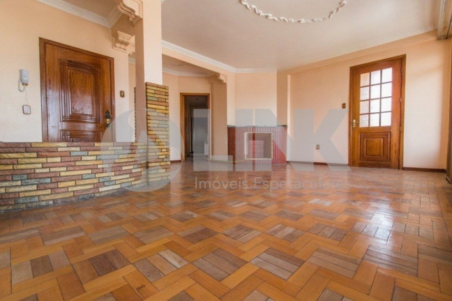 Apartamento com 5 Quartos à Venda, 303 m² em Floresta - Porto Alegre