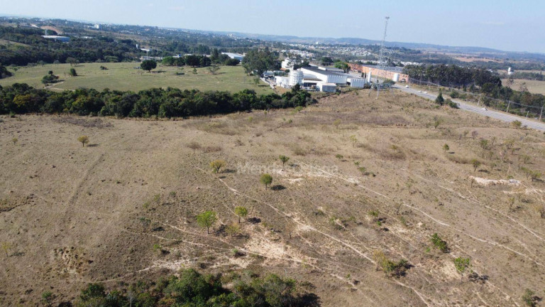 Imagem Terreno à Venda, 40.000 m² em Melissa - Itu Imagem Terreno à Venda, 40.000 m² em Melissa - Itu
