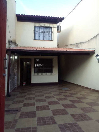 Casa com 3 Quartos para Alugar,  em Campo Grande - Rio De Janeiro